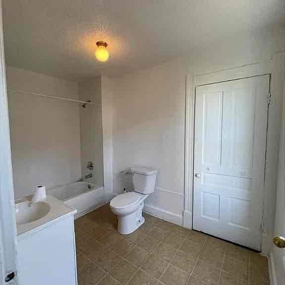 Photo - 522 Locust St