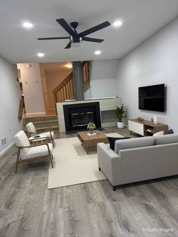 Photo - 1027 Schmidt Ln