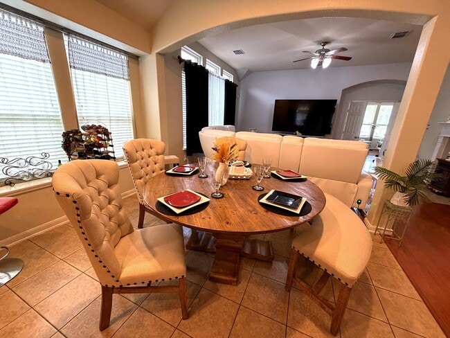Photo - 5811 Deleon Trail Dr