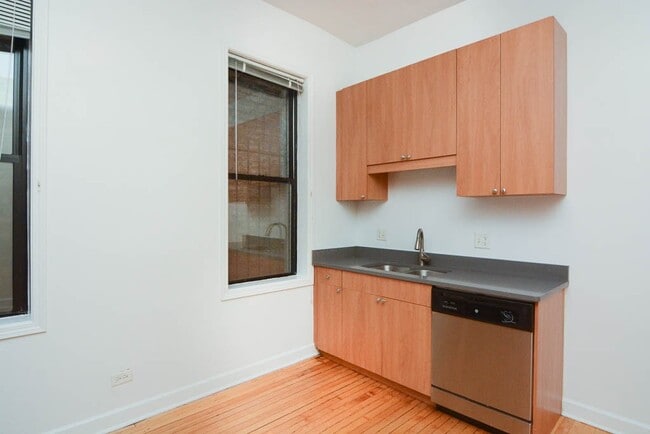 Photo - 2134 W Concord Pl Unit R2