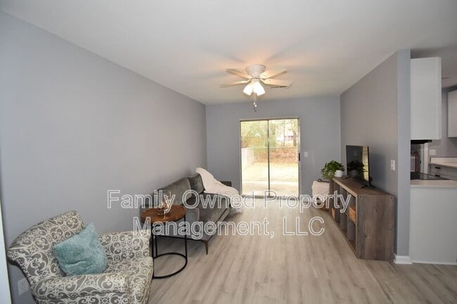 Photo - 113 Susan Dr