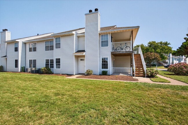 Building Photo - Call Sabrina Thomas Office at 757-767-0767...