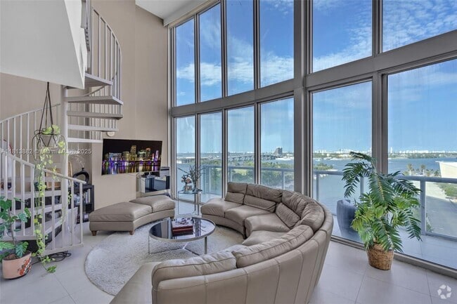 Building Photo - 888 Biscayne Blvd Unit 1101 Rental