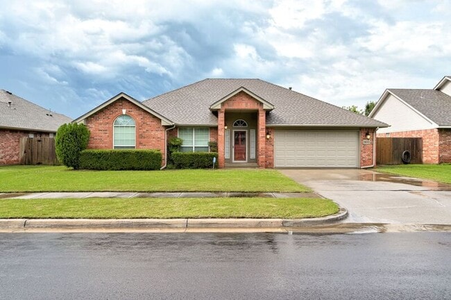 Building Photo - 3612 Crail Dr