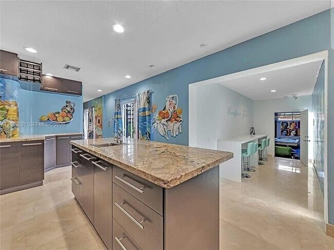 Photo - 851 N 11th Ave
