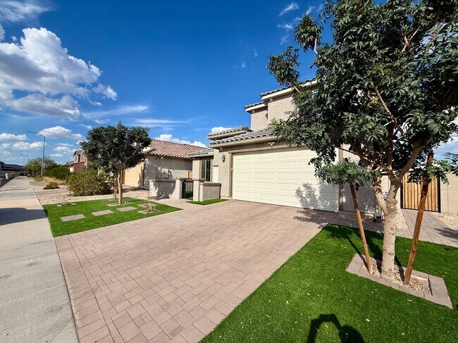 Photo - 5709 N 88th Ln