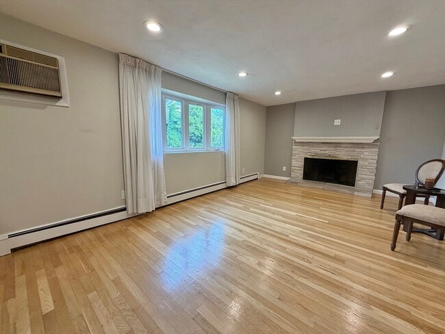 Photo - 39 Townly Rd Unit 1