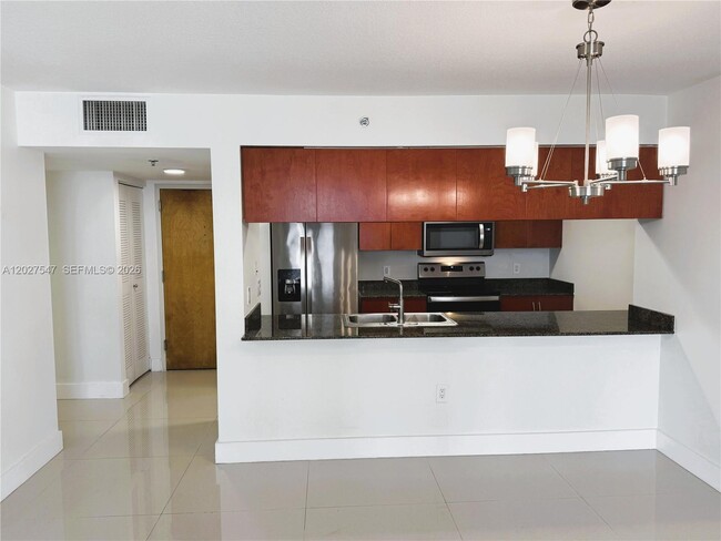 Photo - 1200 Brickell Bay Dr Unit 3903