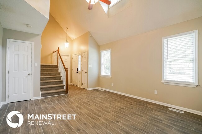 Photo - 108 Autumn Pine Ct