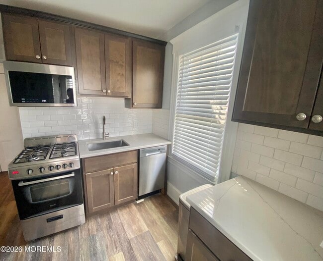 Photo - 401 Main St Unit #2