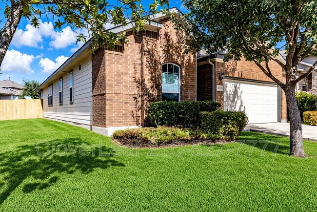12425 Belfort Point