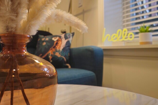 Photo - 640 S Linwood Ave Unidad Charming Canton Hideaway