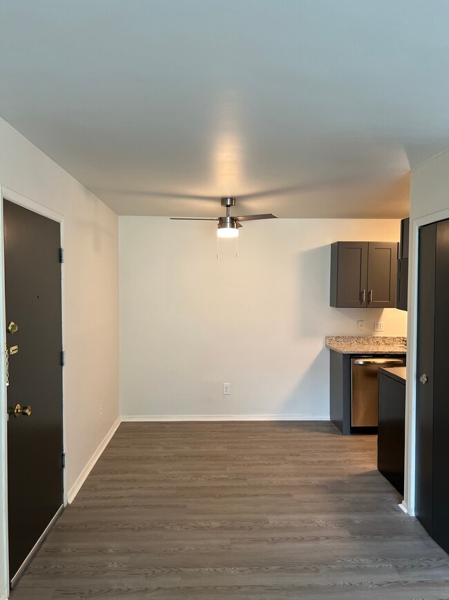 Balmoral Arms Apartments Sterling Heights, MI