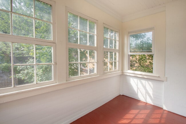 Photo - 216 Center St Unit 2