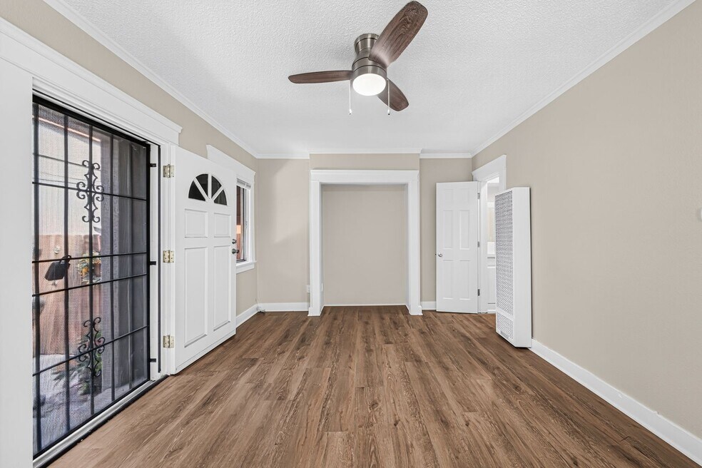 2492 Pasadena Ave Unit 2494