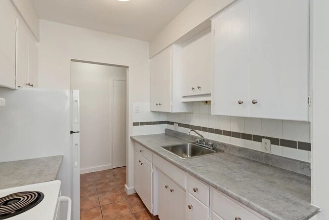 Photo - Dorchester Apartments