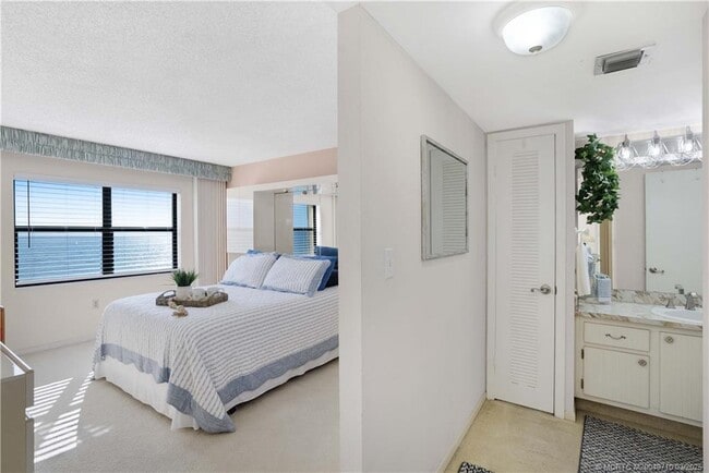 Building Photo - 3200 N Hwy A1A Unit 805