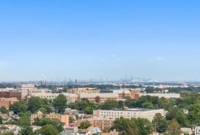 Photo - 1 Carriage City Plz Unit 614