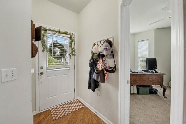 Photo - 230 Cameron St