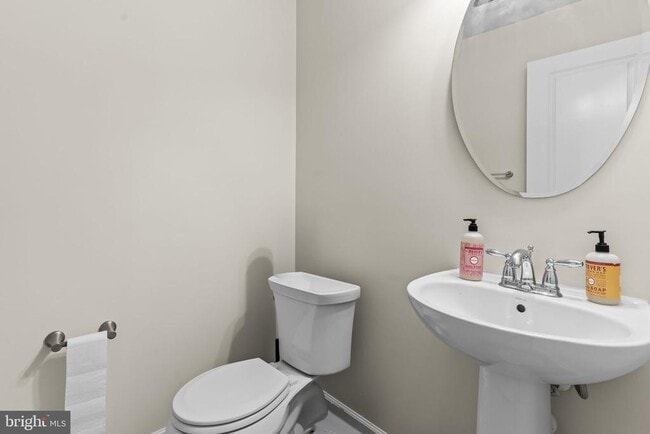 Photo - 7933 Trailview Xing