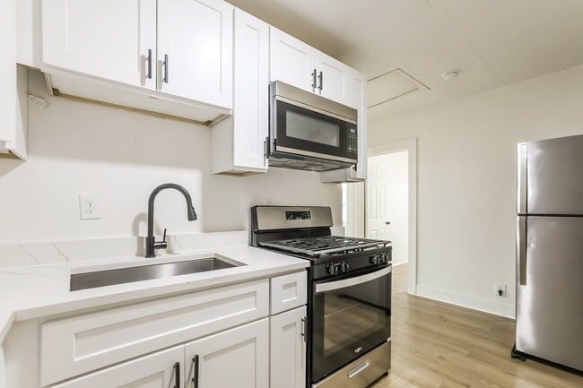 Photo - 502 N Jones St