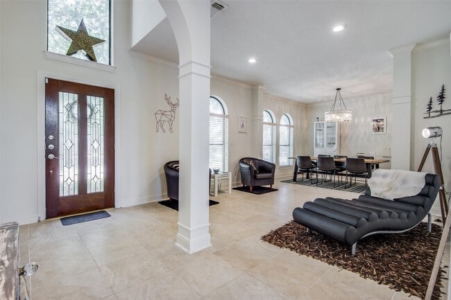 Photo - 14202 Scarborough Fair St