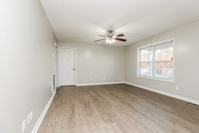 Photo - 1026 Mile High Dr