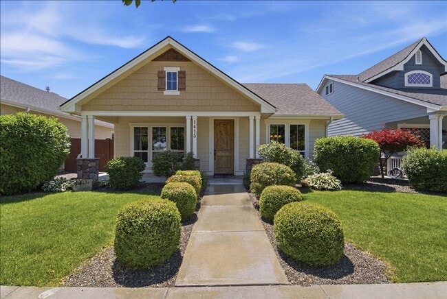 Building Photo - Single Story-3 Bedroom 2 Bathroom Home in a 55+ Community