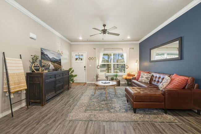 Building Photo - 9 Purfleet Dr Unit ID1366492P