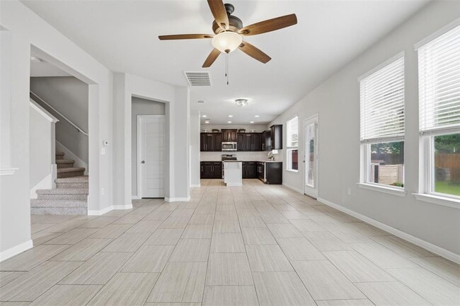 Photo - 113 Bastian Ln