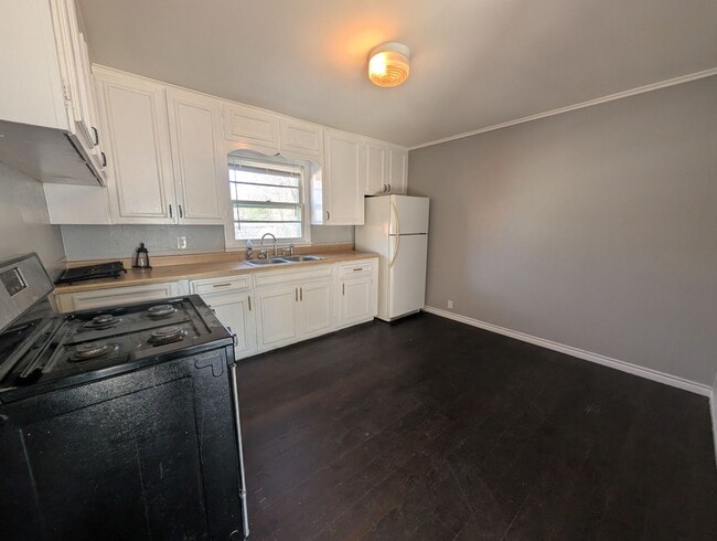 Photo - Coming soon! 3 Bedroom