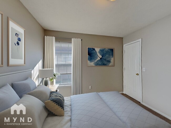 Photo - 3945 W Maple St