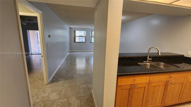 Building Photo - 8100 Geneva Ct Unit 340 Rental