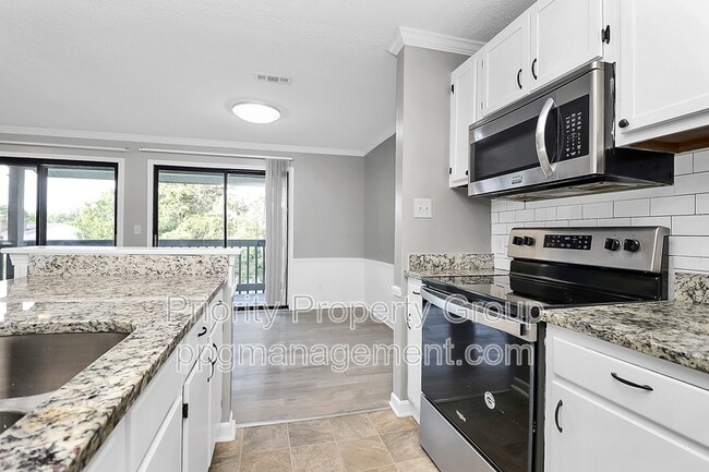Photo - 10971 Harrowfield Rd