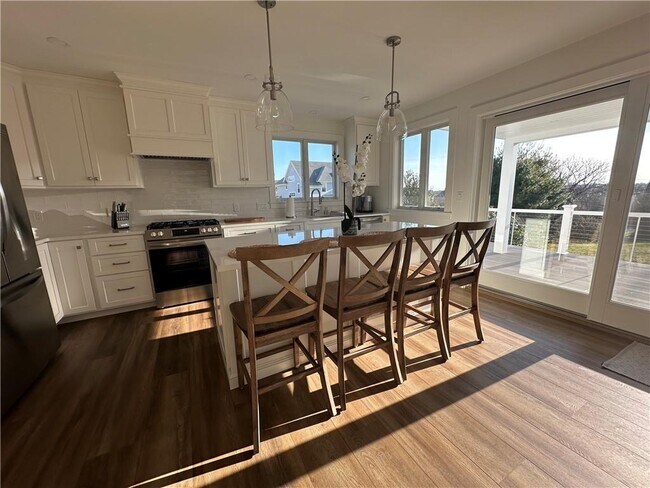 Photo - 443 Wolcott Ave