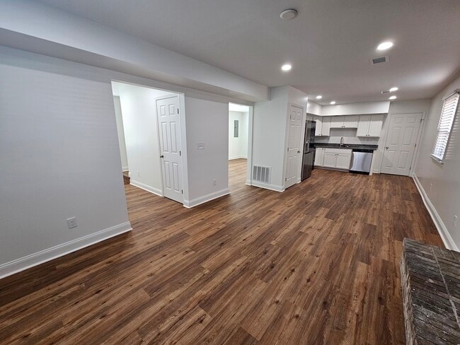 Photo - 61 Edwards Ave