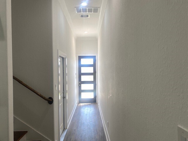 Photo - 4539 Rosemont St