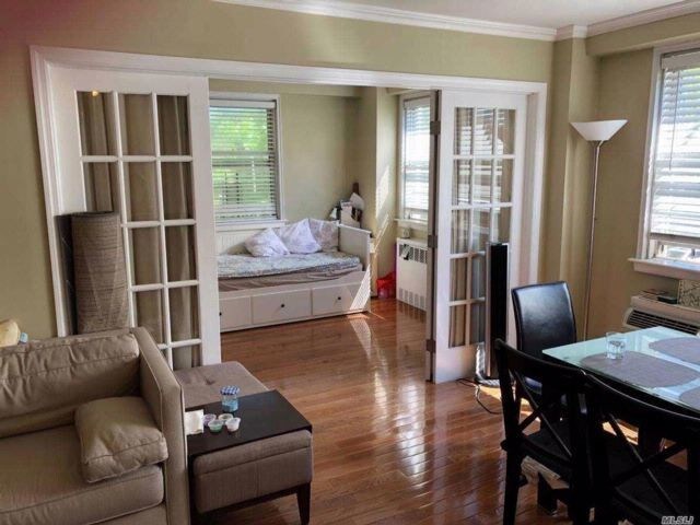 Photo - 110-50 71st Rd