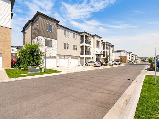 Photo - 1386 N 3830 W