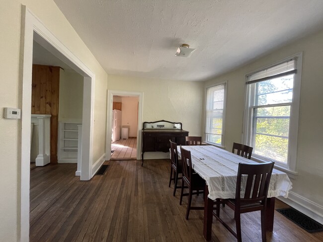 Photo - 108 Linden Ave