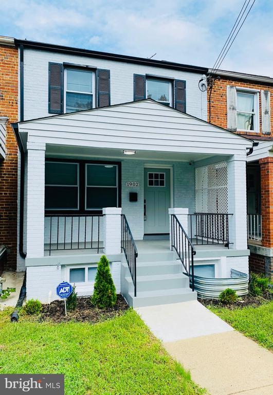 Building Photo - 1902 Good Hope Ct SE