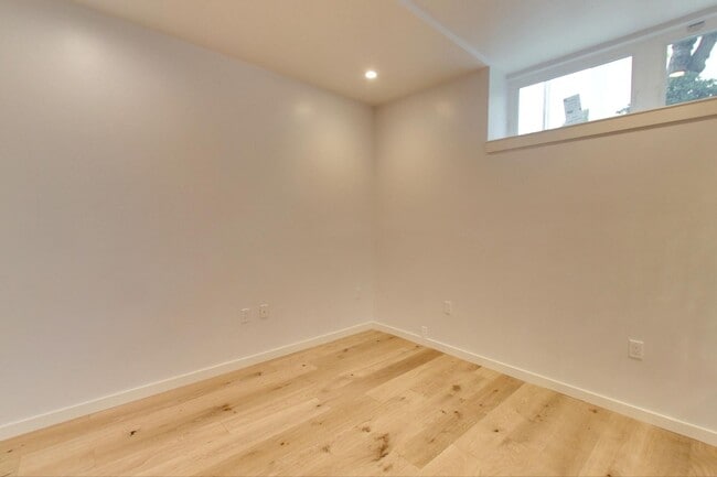 Photo - 159 Castro St