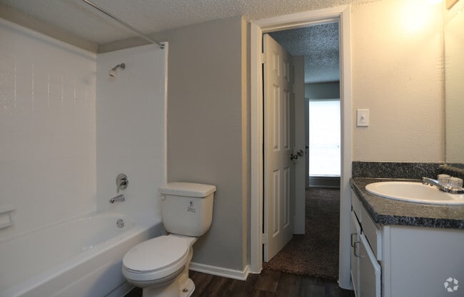 2x2/ 900&nbsp;ft²/ B1 - Hidden Oasis
