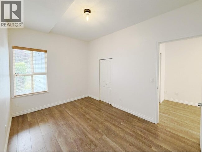 Photo - 1 BR-6952 CURTIS STREET