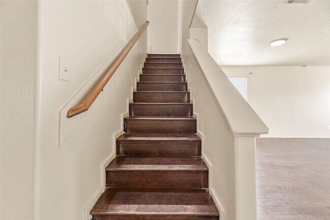 Building Photo - 19526 Cliffsage Ct