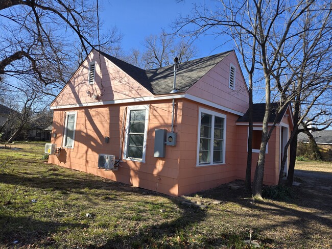 Photo - 906 King Ave