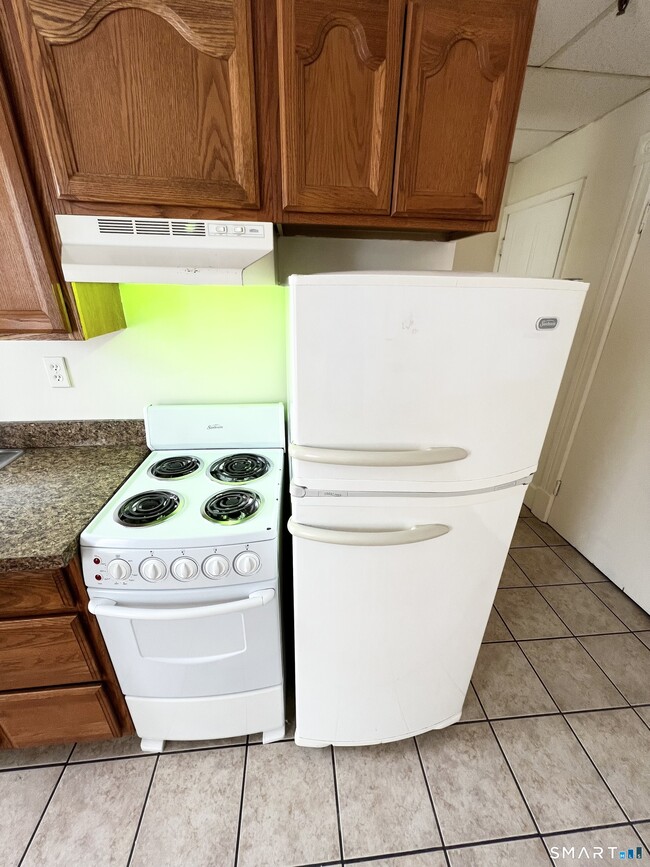 696 Main St Unit B1
