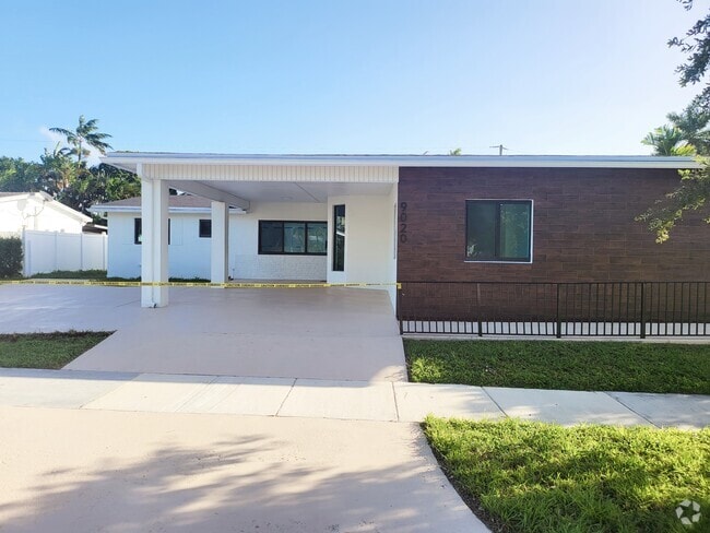 Building Photo - 9020 SW 198th Ter Rental