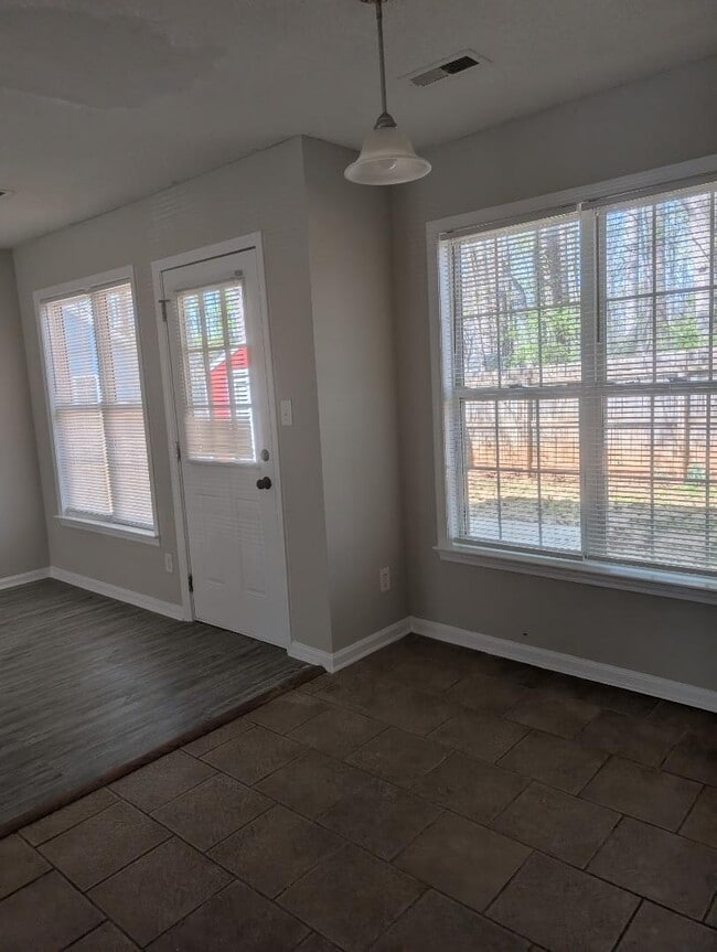 Photo - 6319 Richfield Ln