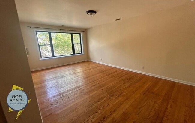 4811 W Warwick Ave Unit 1W